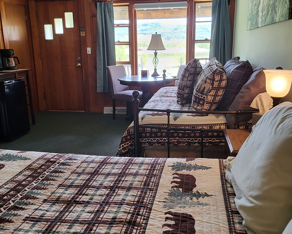 Motel room with a Queen Bed and a Daybed